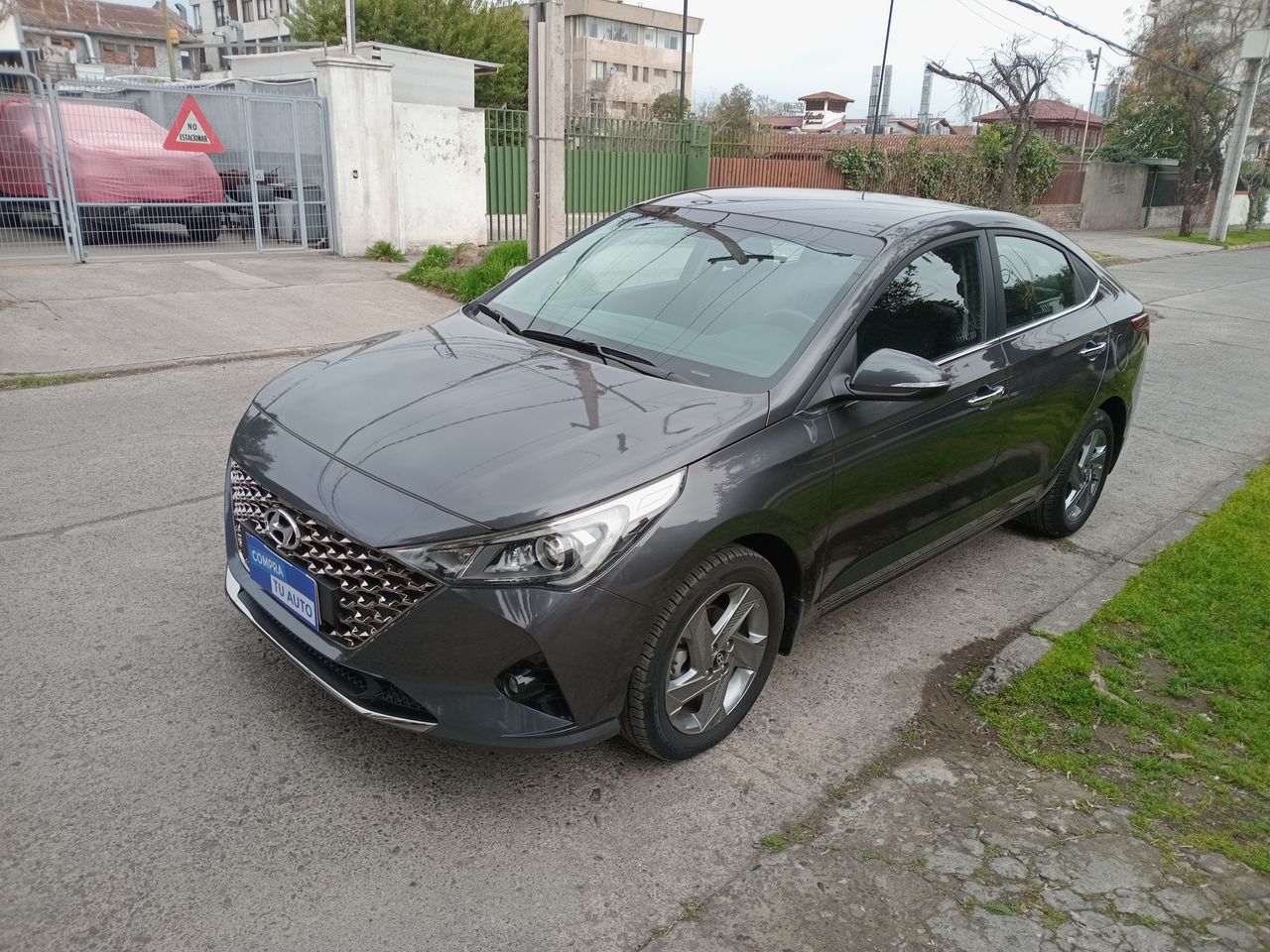 HYUNDAI - 3
