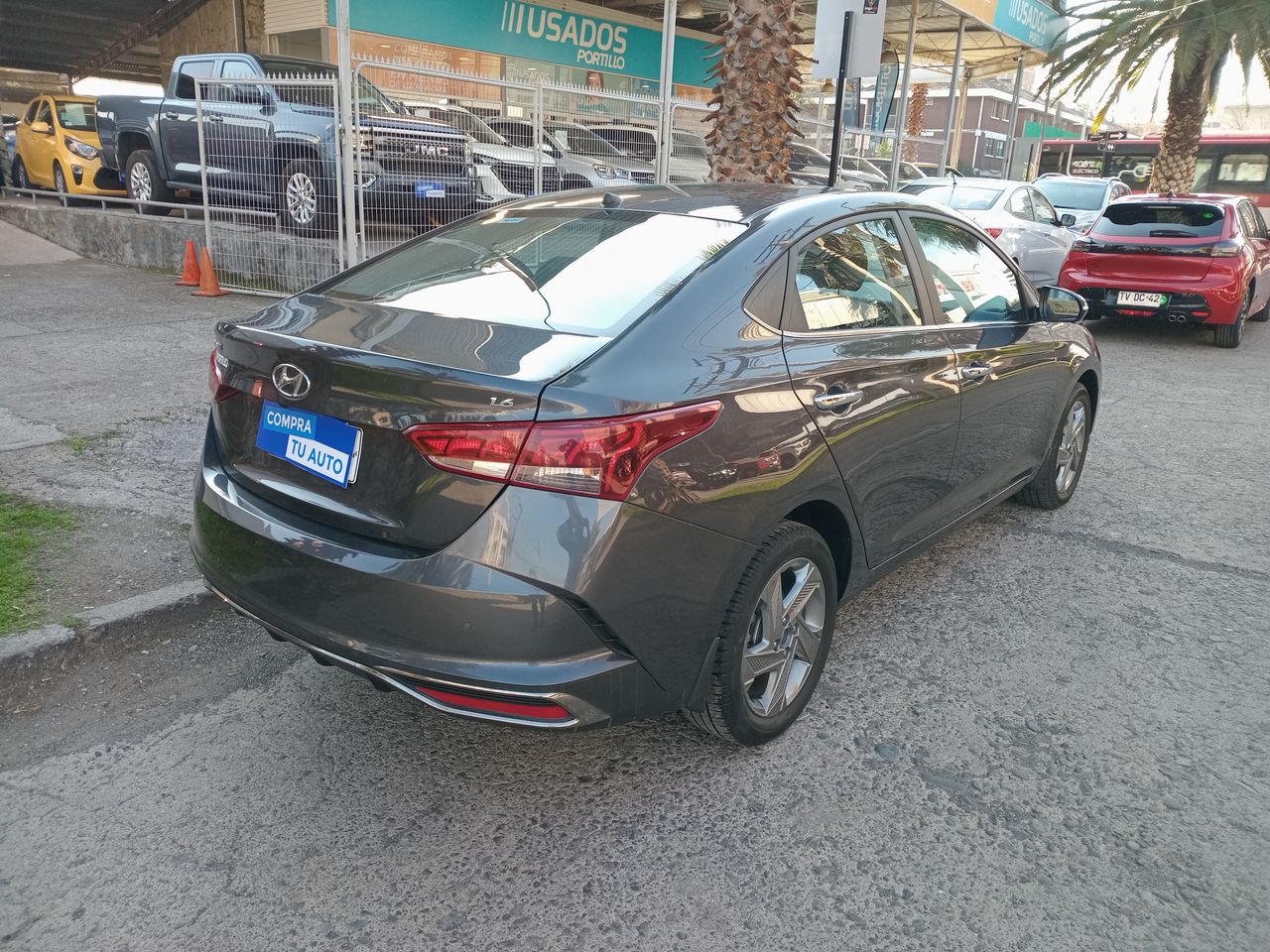 HYUNDAI - 7