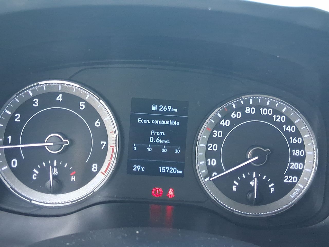 HYUNDAI - 24