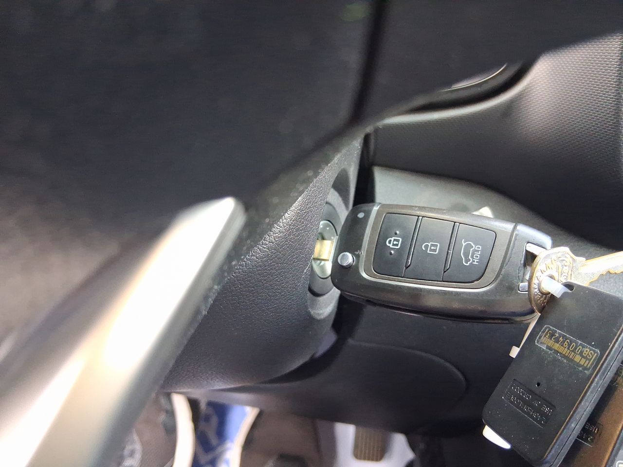 HYUNDAI - 32