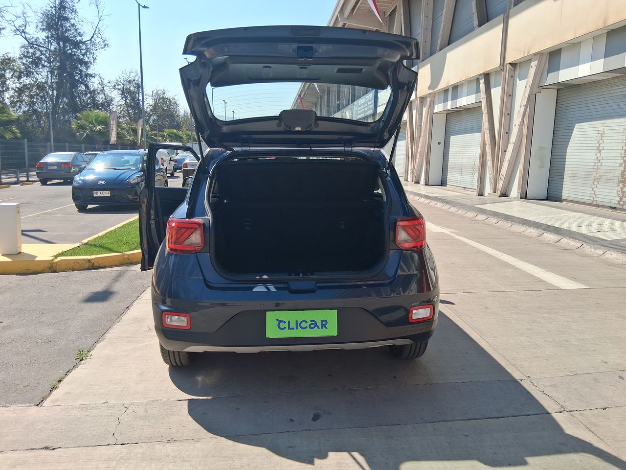 HYUNDAI - 18