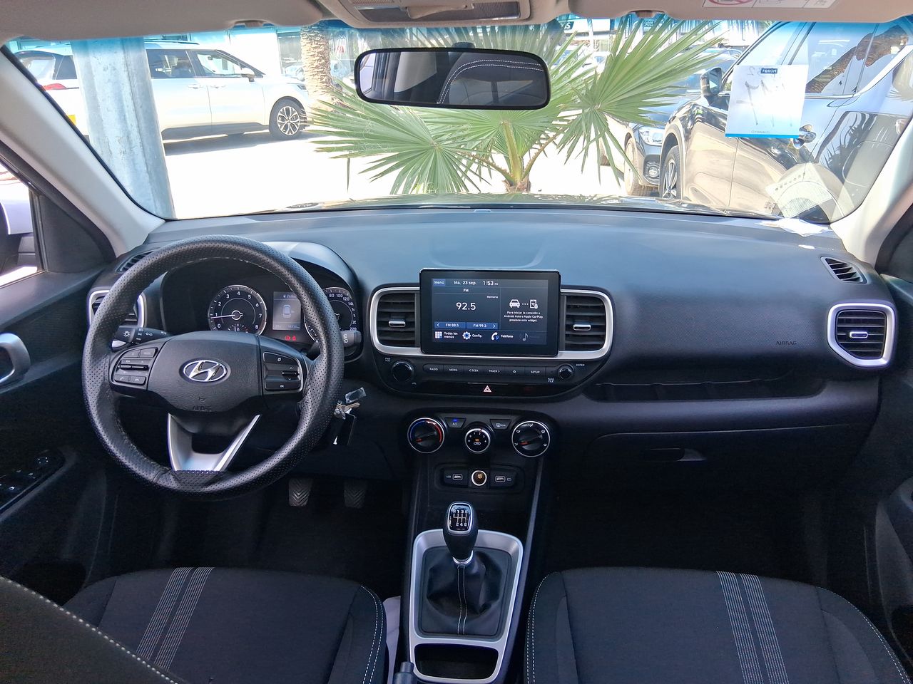 HYUNDAI - 7