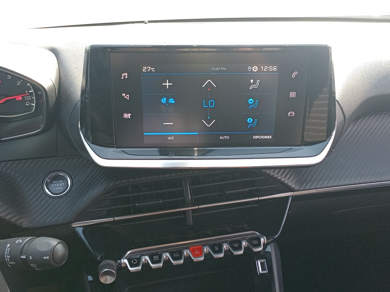 KIA Sportage — foto 20 de 25