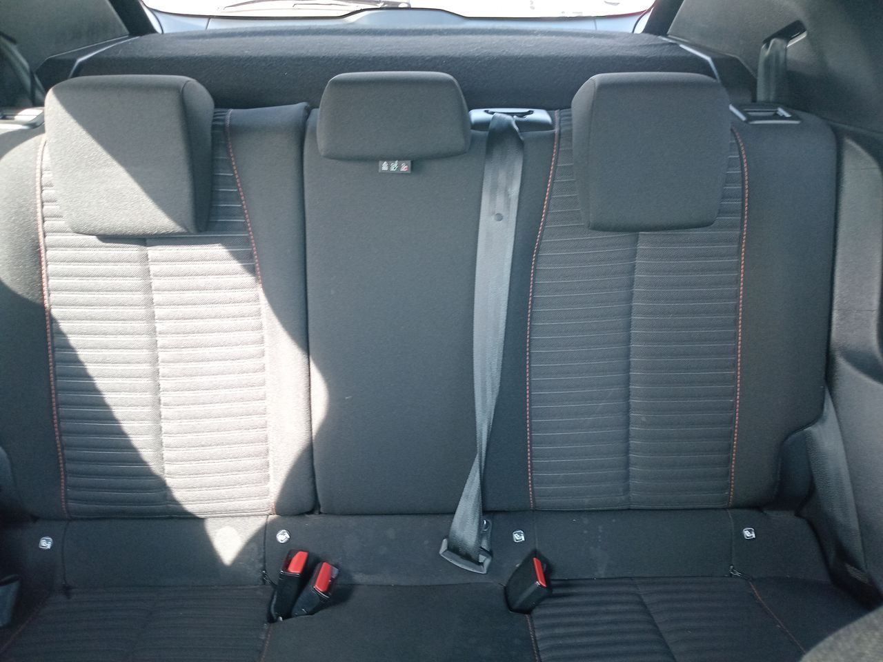 KIA Sportage — foto 24 de 25