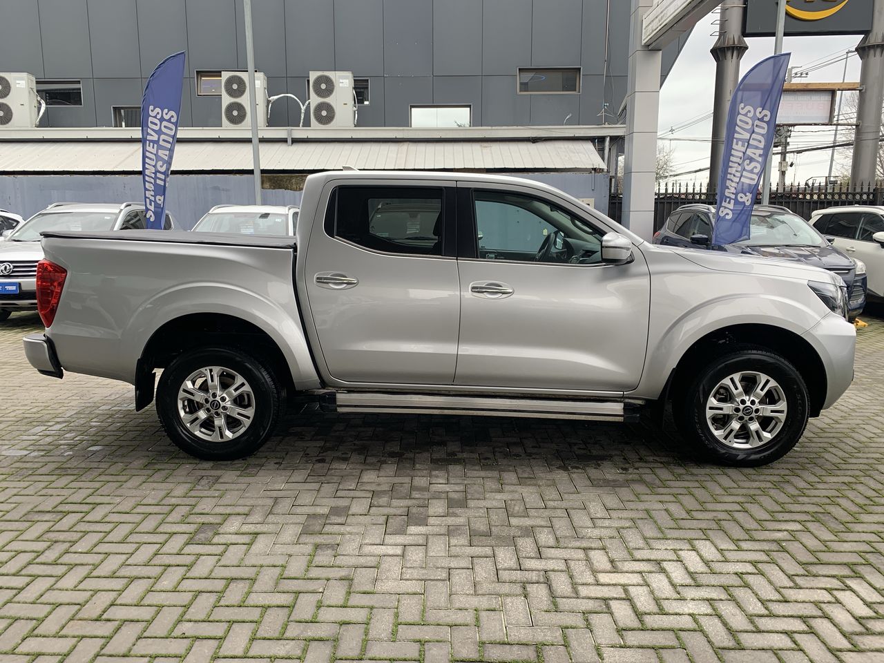 NISSAN - 8