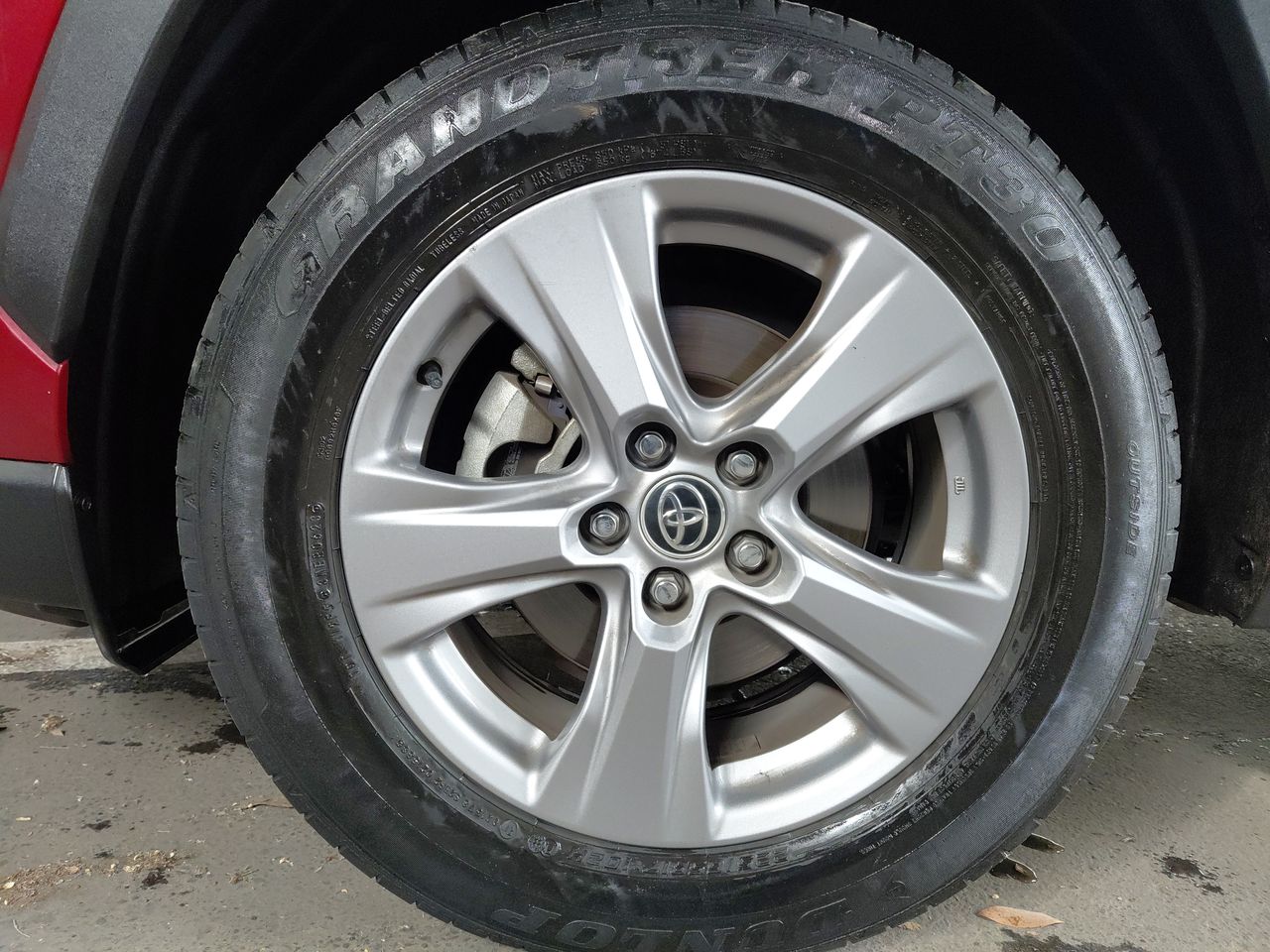 Toyota RAV4 — foto 16 de 33