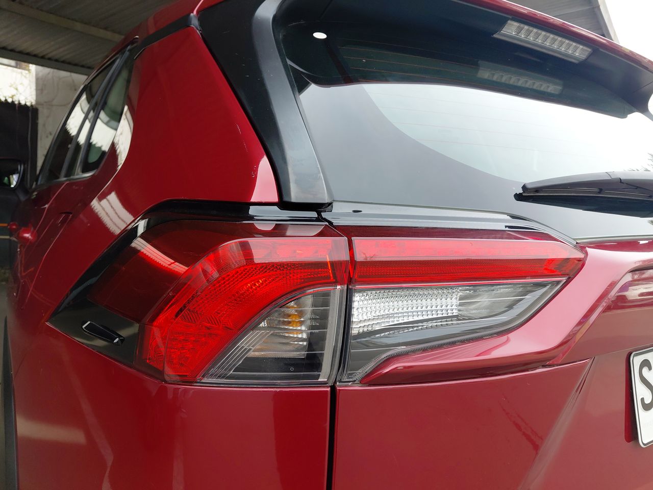 Toyota RAV4 — foto 19 de 33
