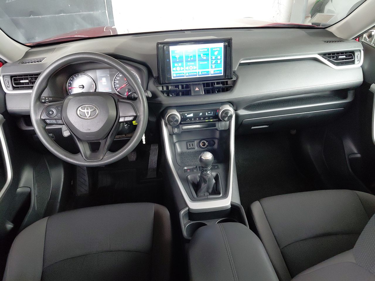 Toyota RAV4 — foto 10 de 33
