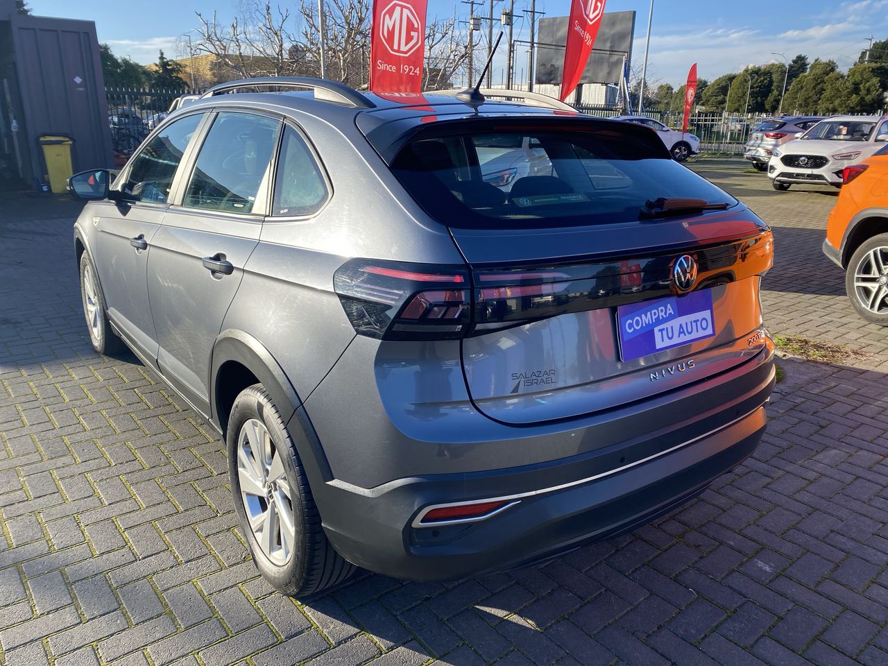 VOLKSWAGEN - 5
