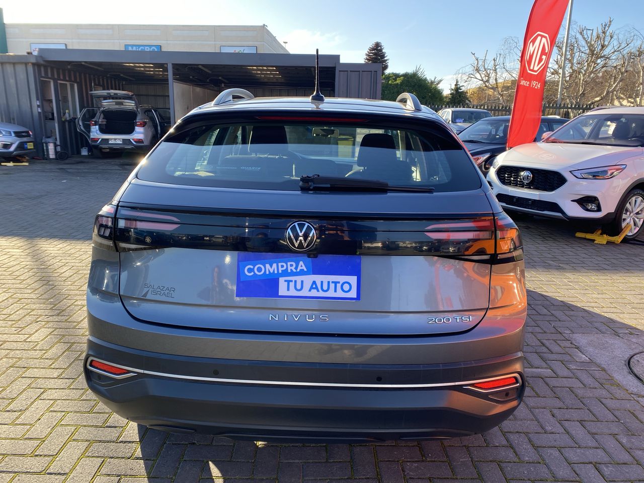 VOLKSWAGEN - 6