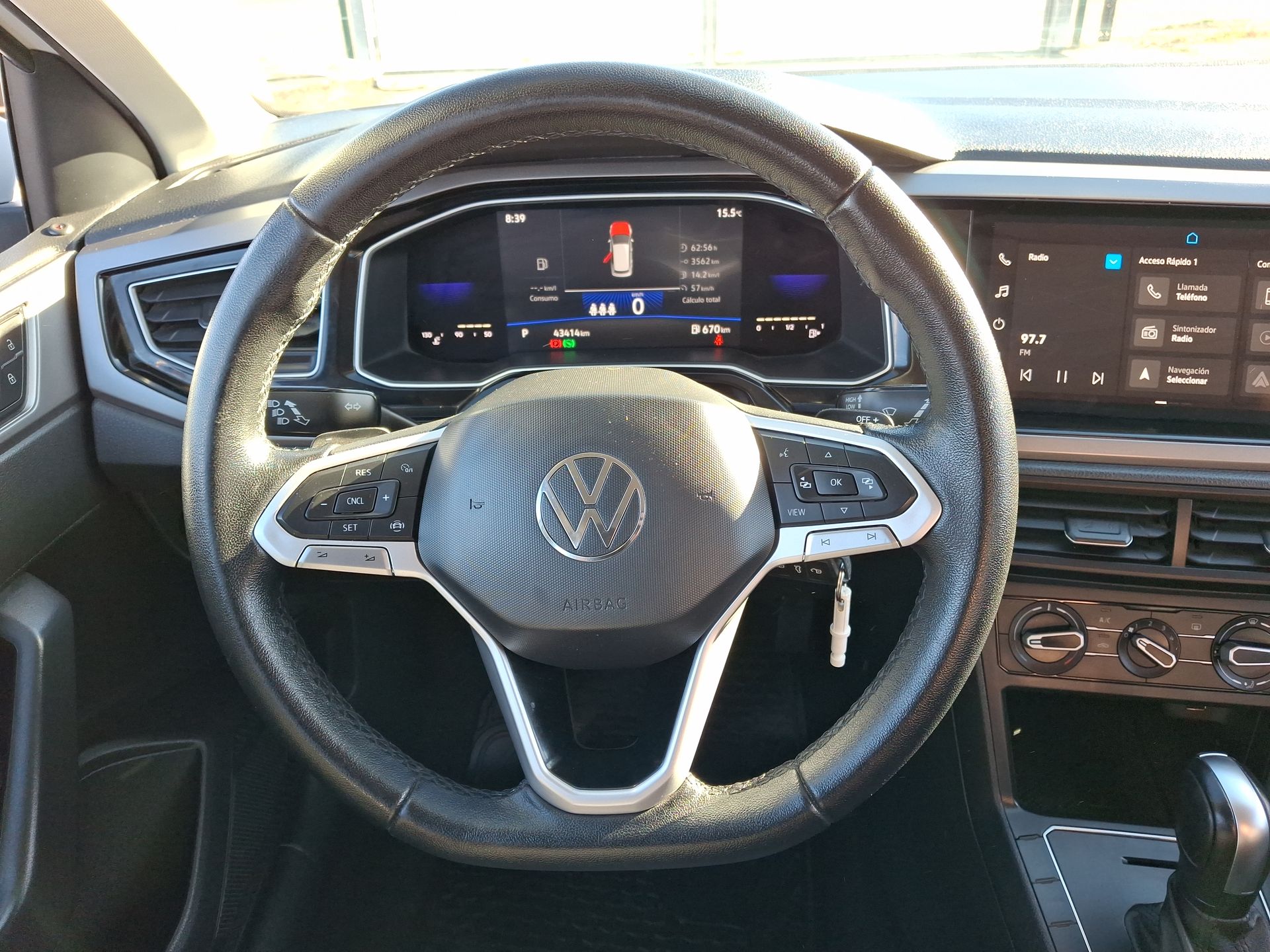 VOLKSWAGEN - 21