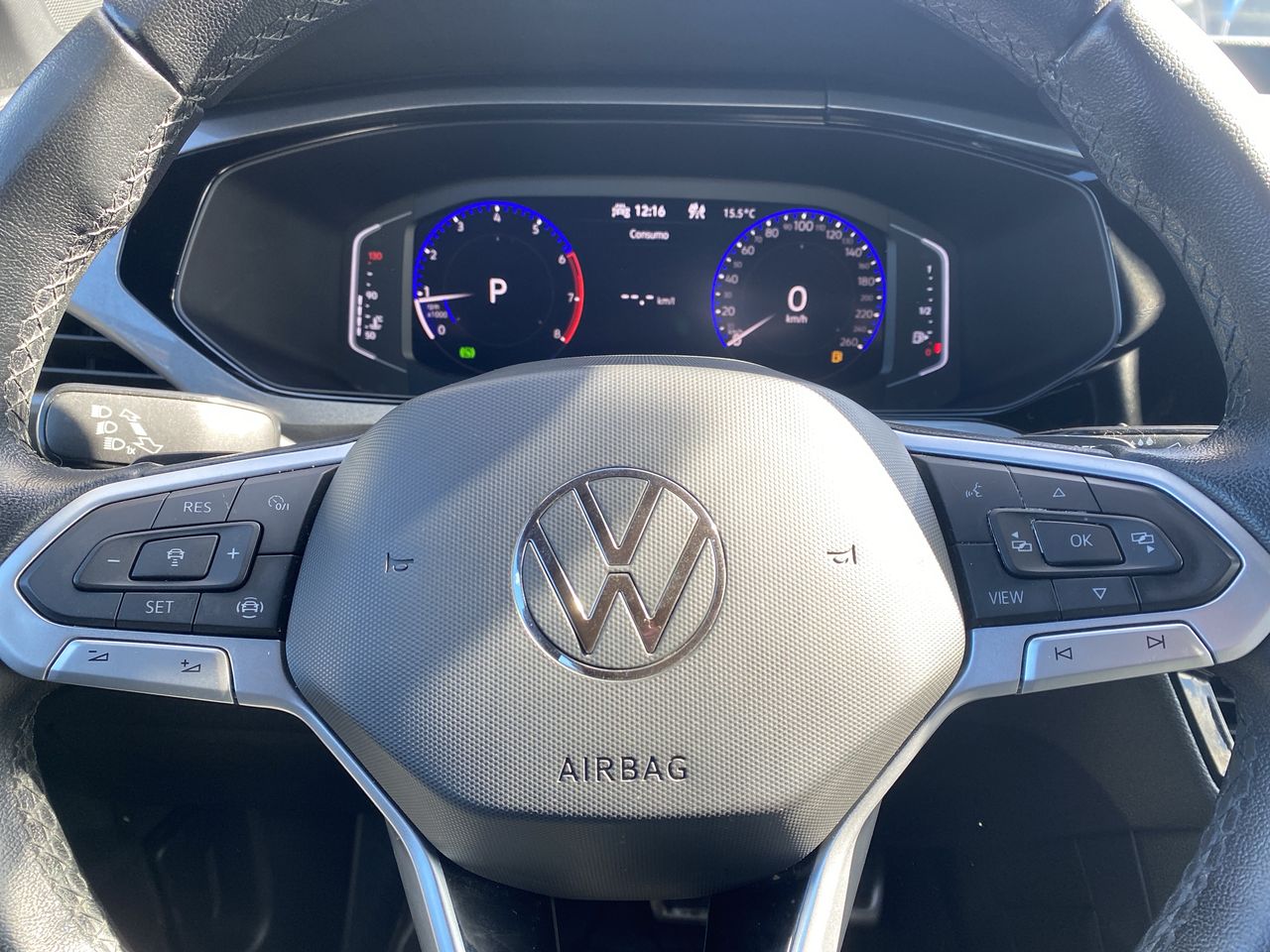 VOLKSWAGEN - 26