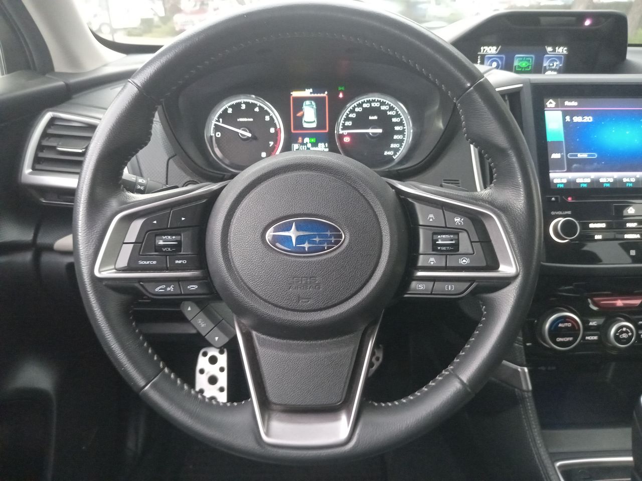 Subaru Forester — foto 17 de 28