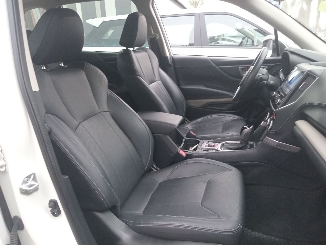 Subaru Forester — foto 26 de 28