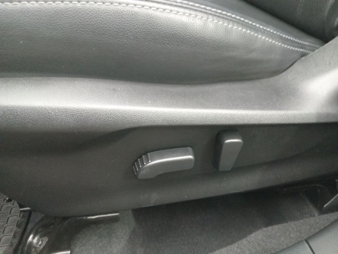 Subaru Forester — foto 15 de 28
