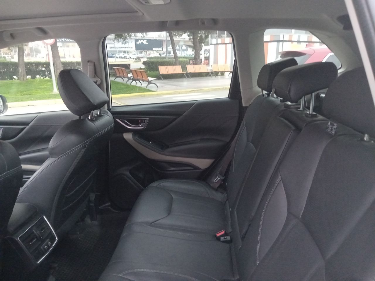 Subaru Forester — foto 4 de 28