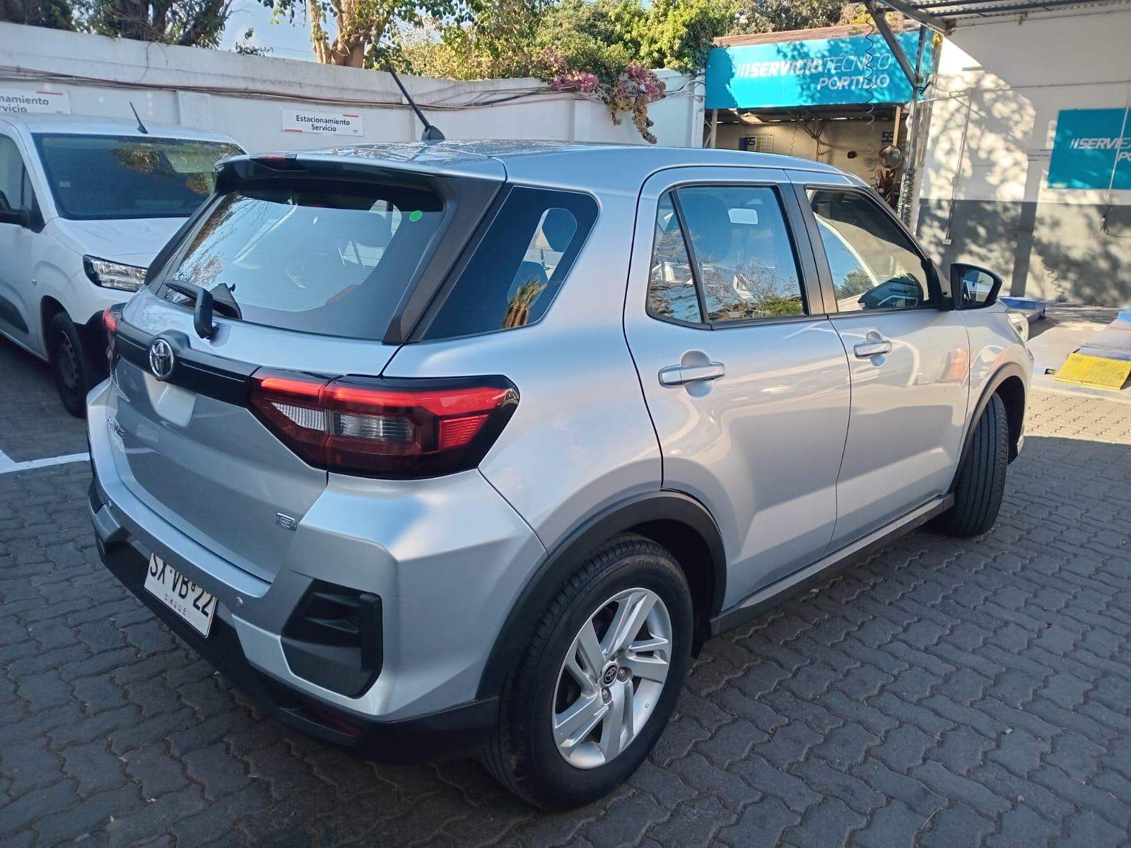TOYOTA - 3