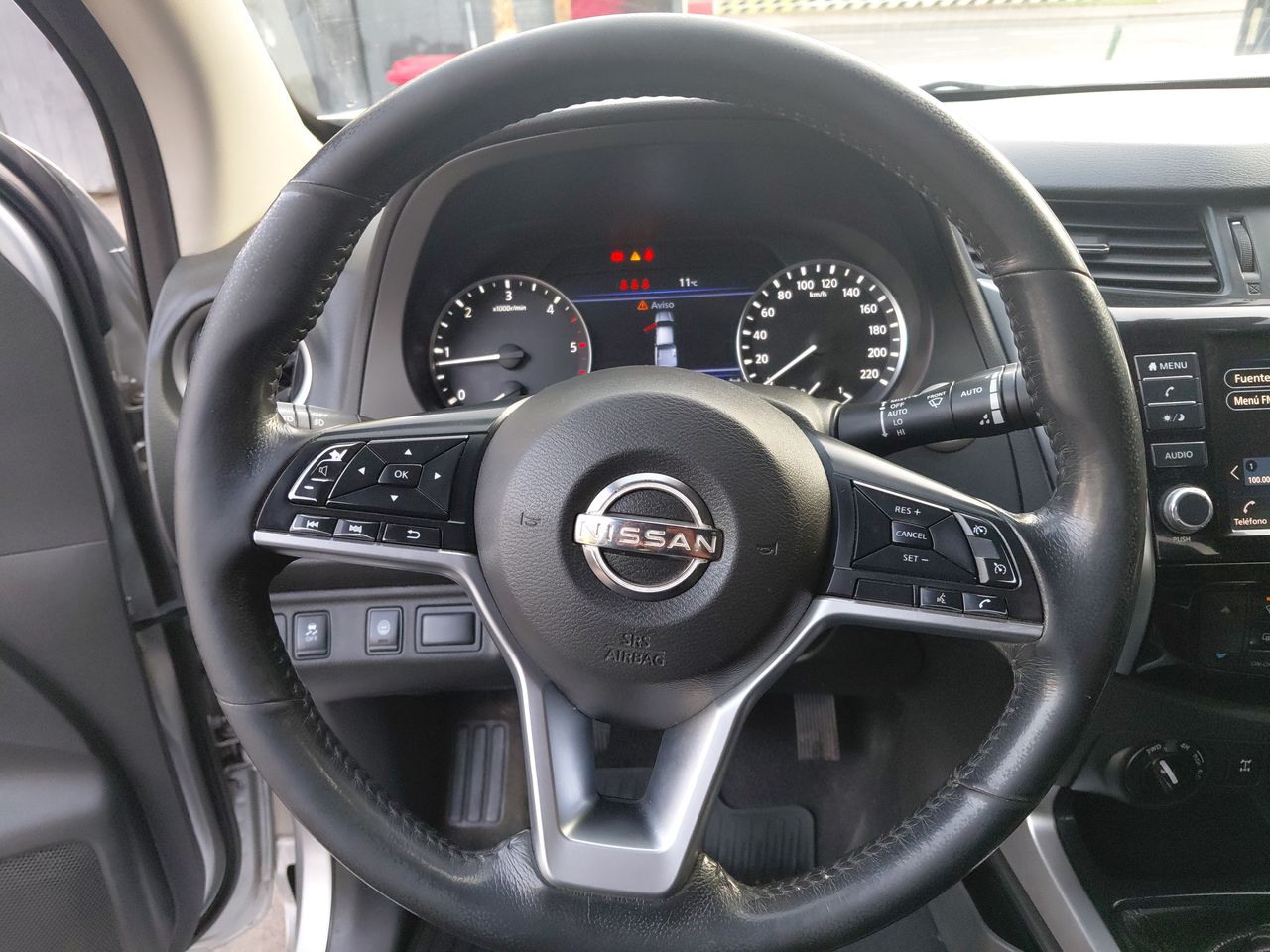 NISSAN - 16