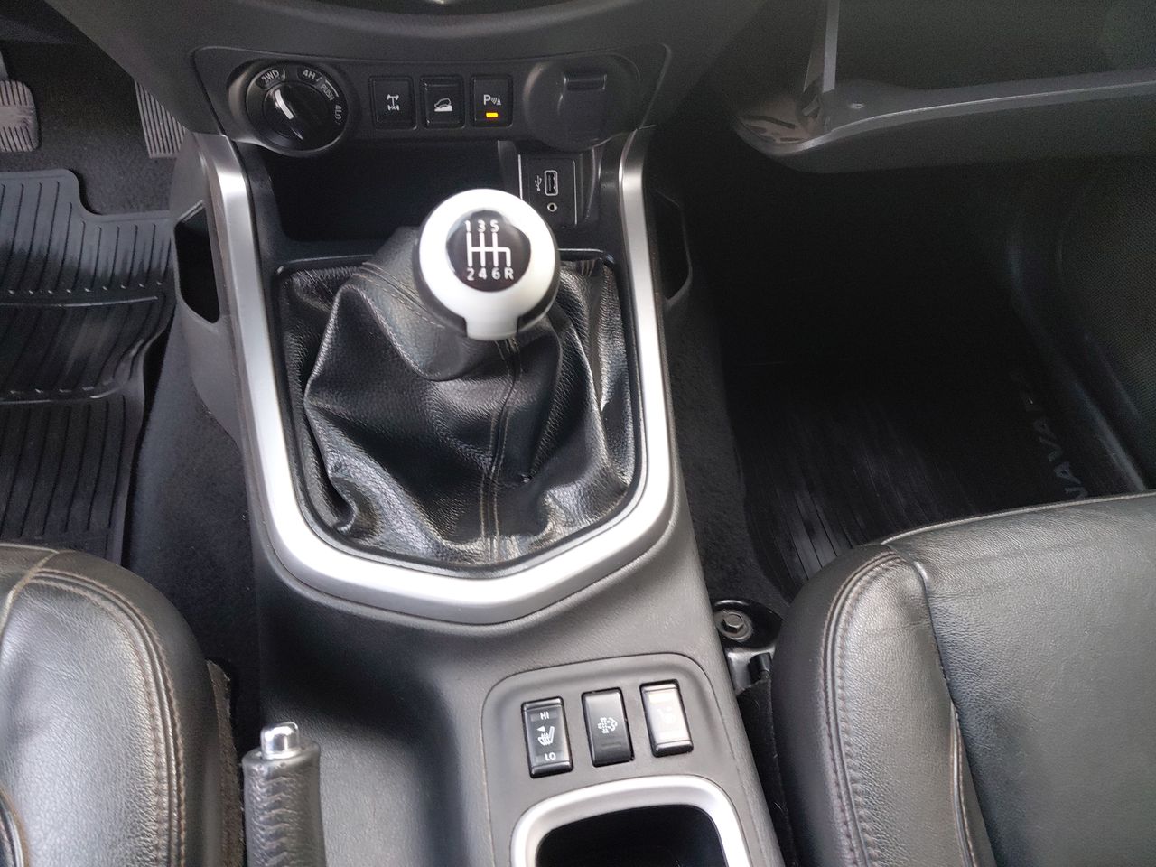 NISSAN - 22
