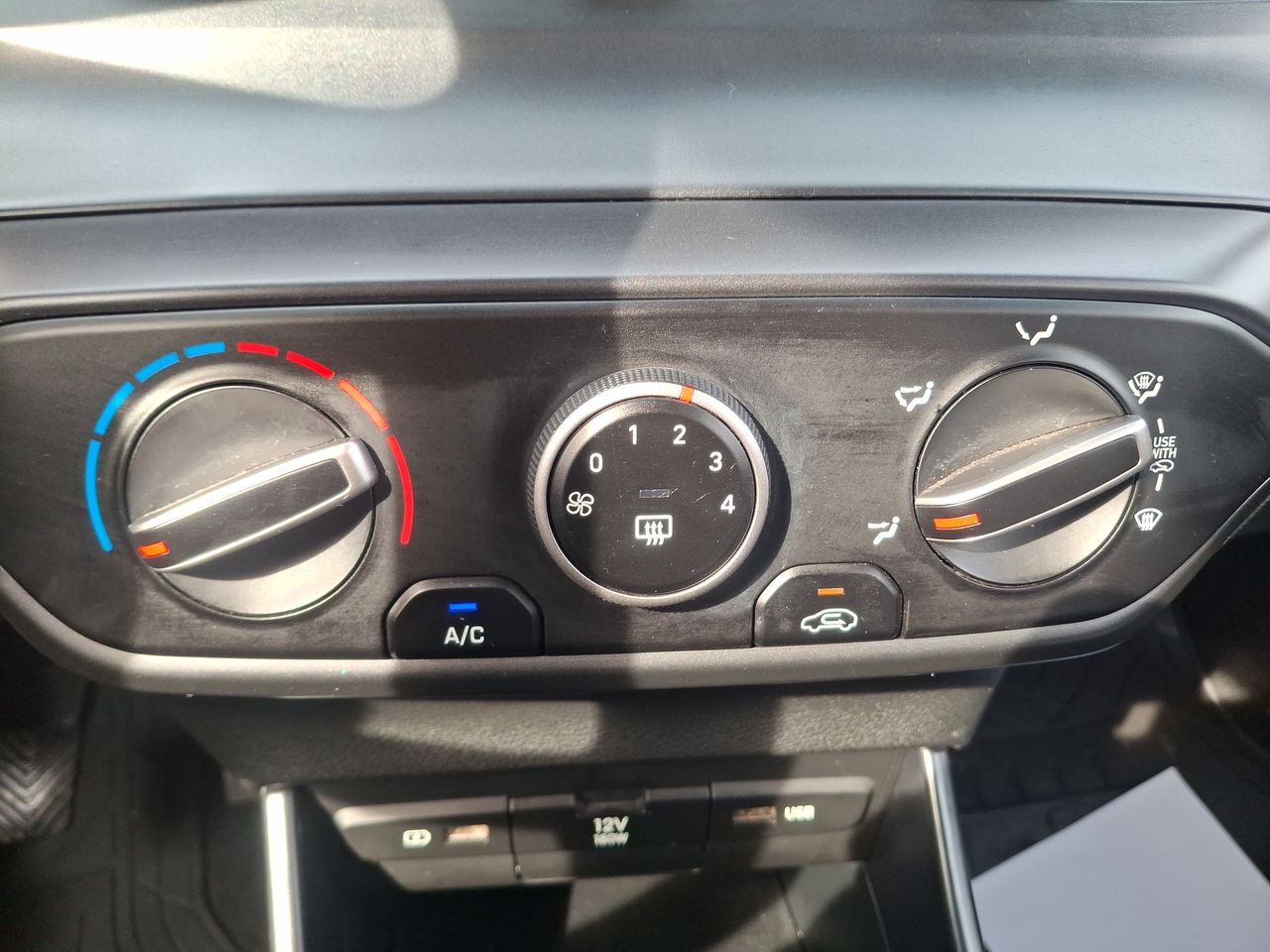 HYUNDAI - 18