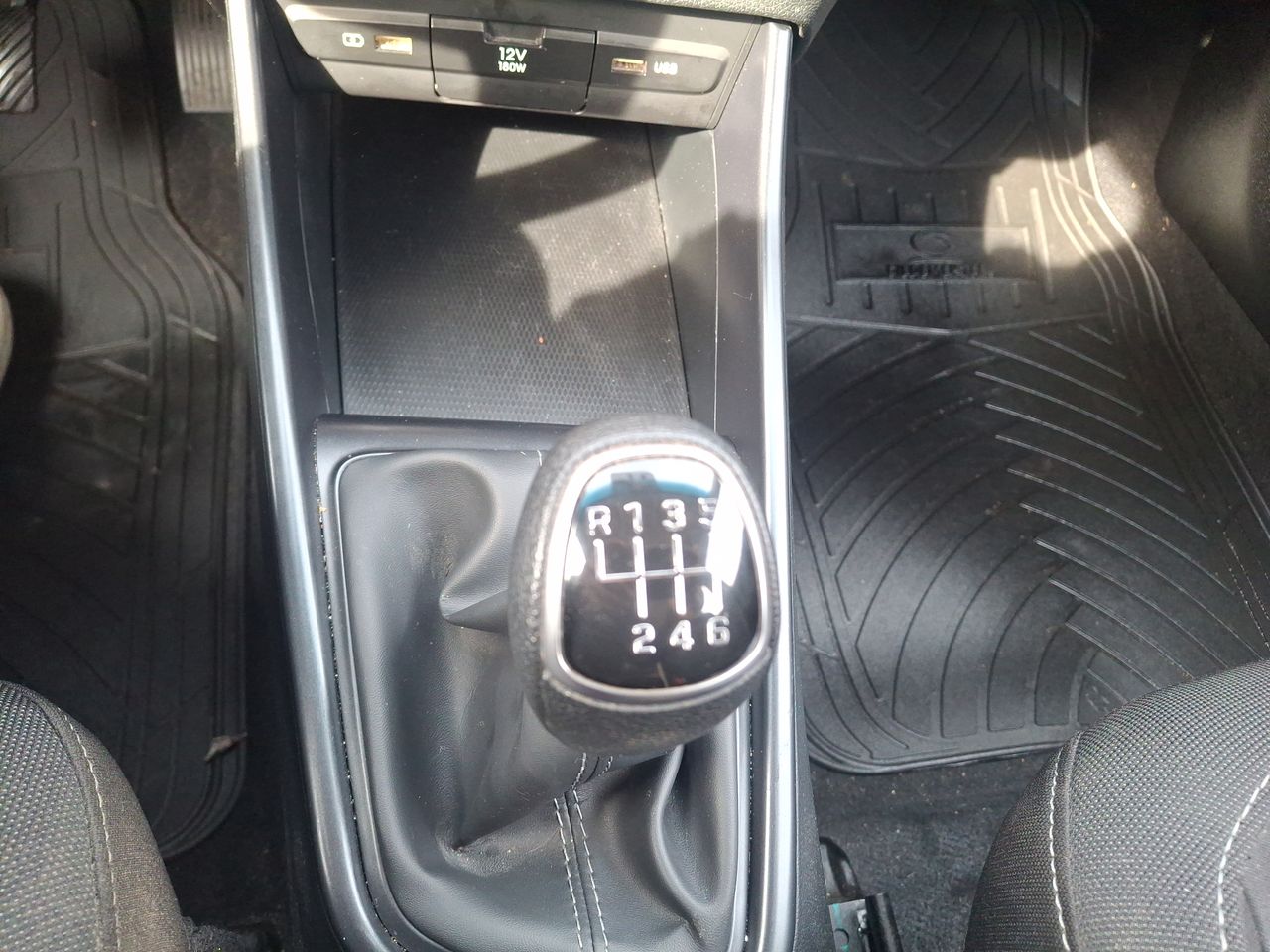 HYUNDAI - 19