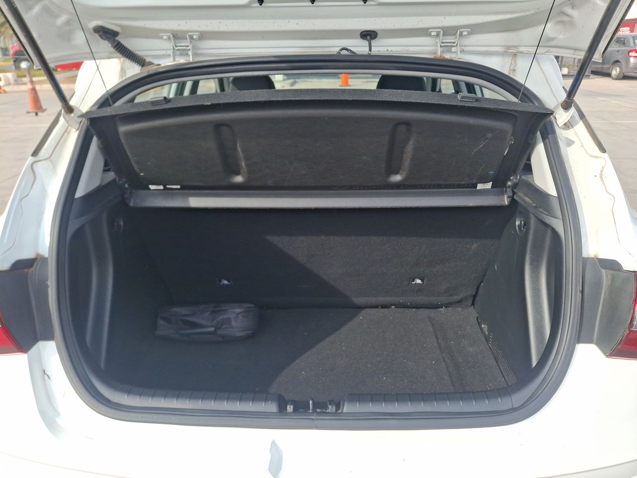 HYUNDAI - 11