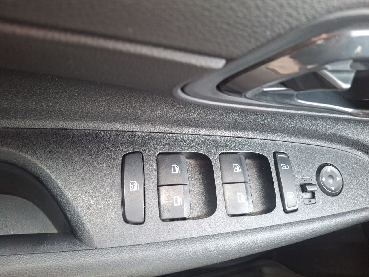 HYUNDAI - 13