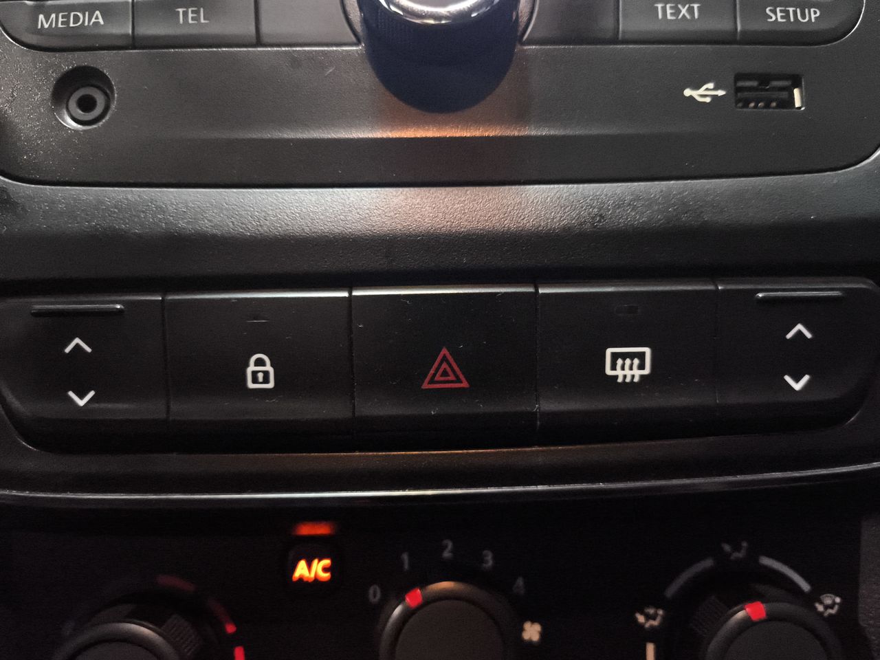 RENAULT - 15