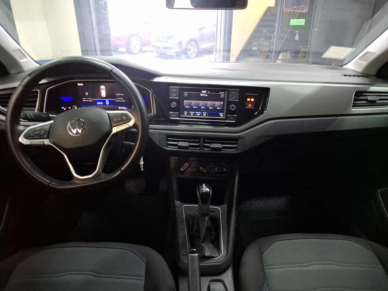 VOLKSWAGEN - 9