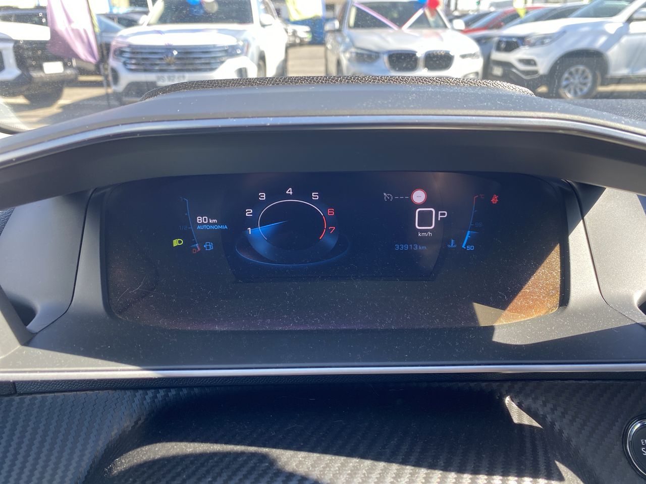 Peugeot 208 — foto 28 de 36