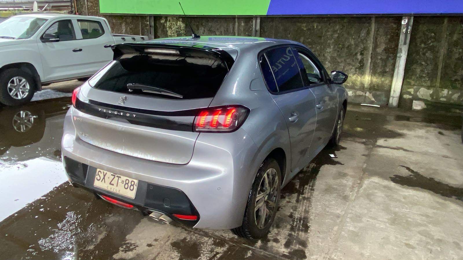 PEUGEOT - 4