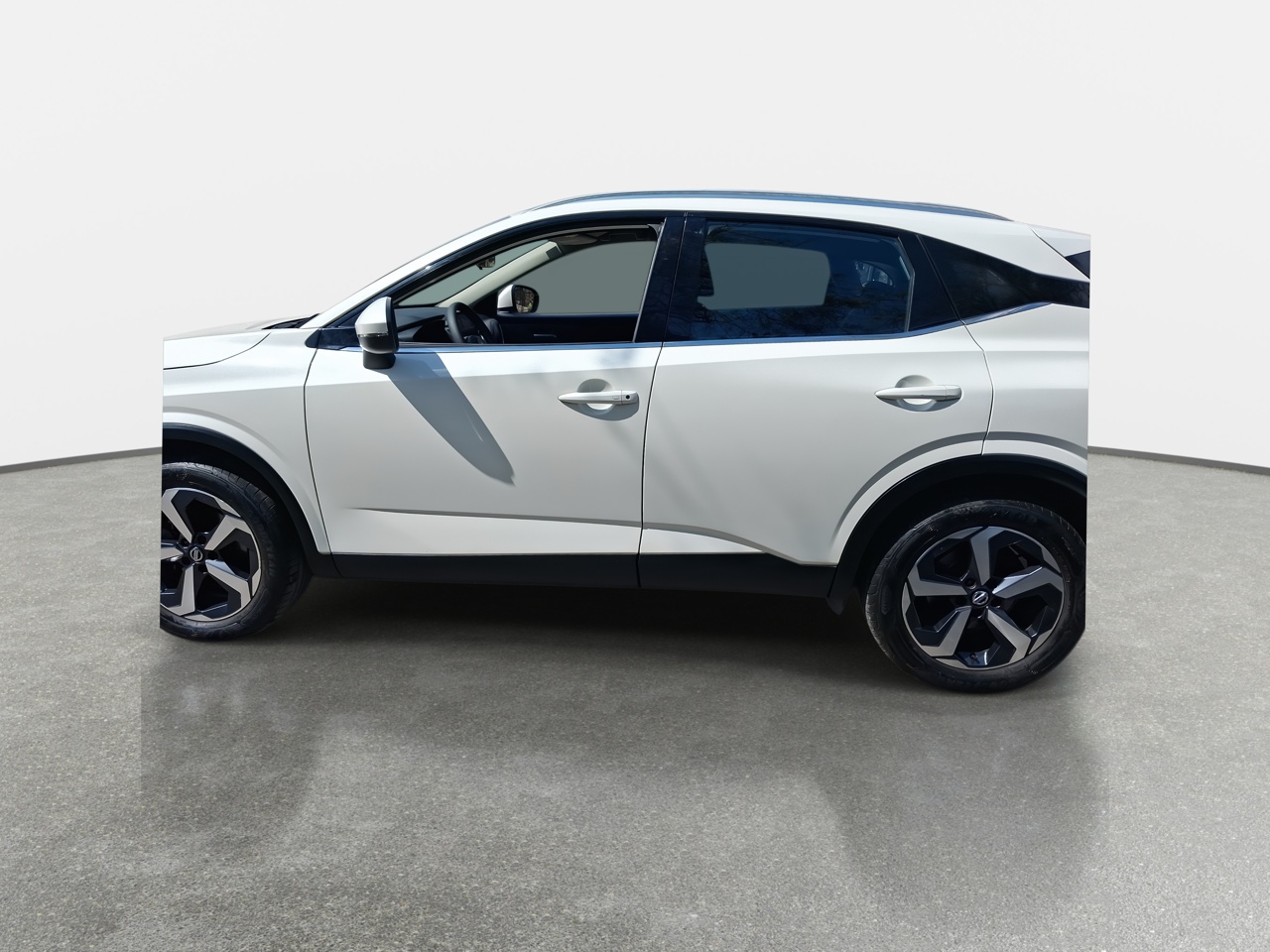 NISSAN - 4