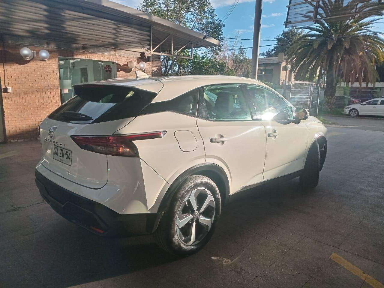 NISSAN - 4
