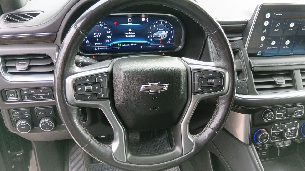 Chevrolet Tahoe — foto 17 de 28