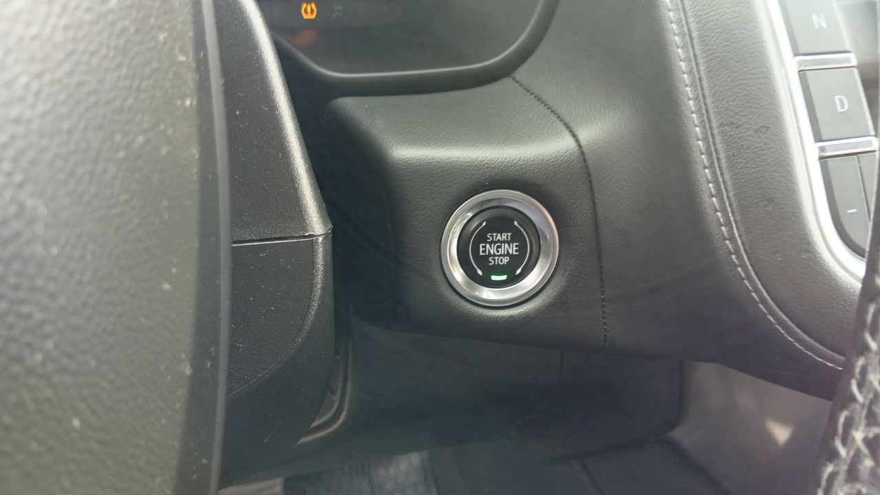 Chevrolet Tahoe — foto 28 de 28