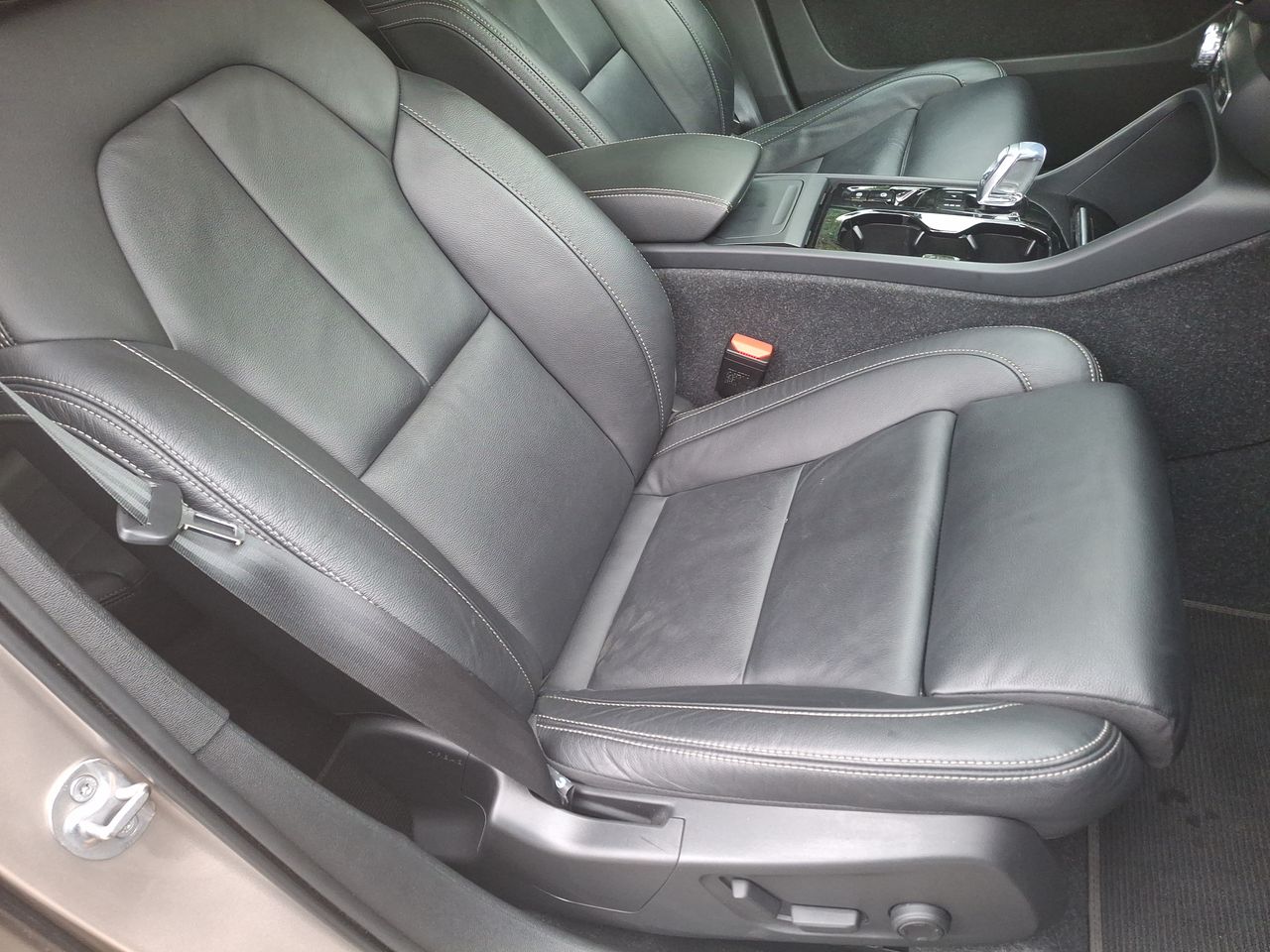 VOLVO - 32