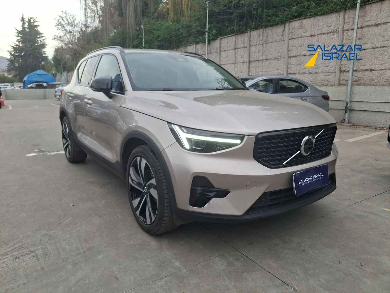 VOLVO