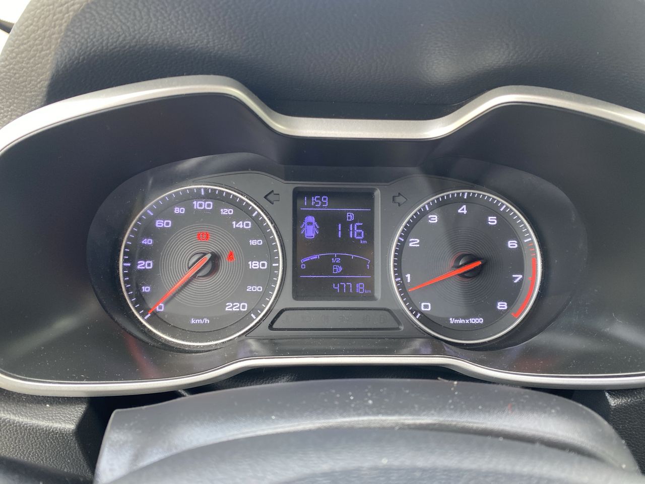 Toyota RAV4 — foto 19 de 25