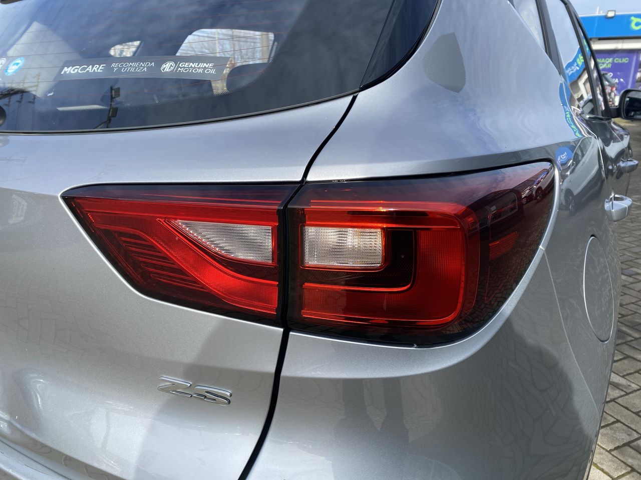 Toyota RAV4 — foto 13 de 25