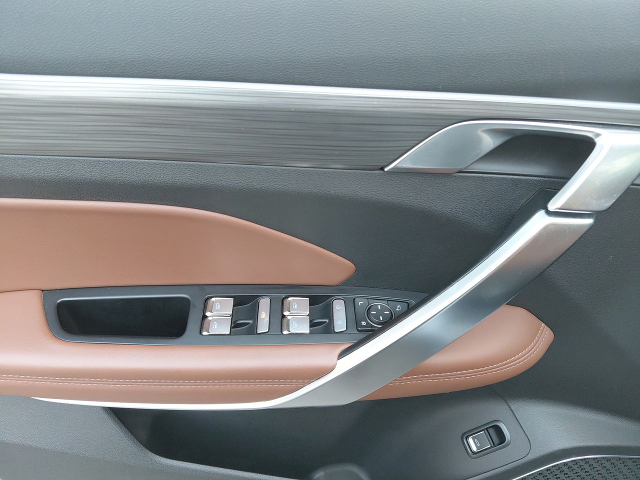 GEELY - 19