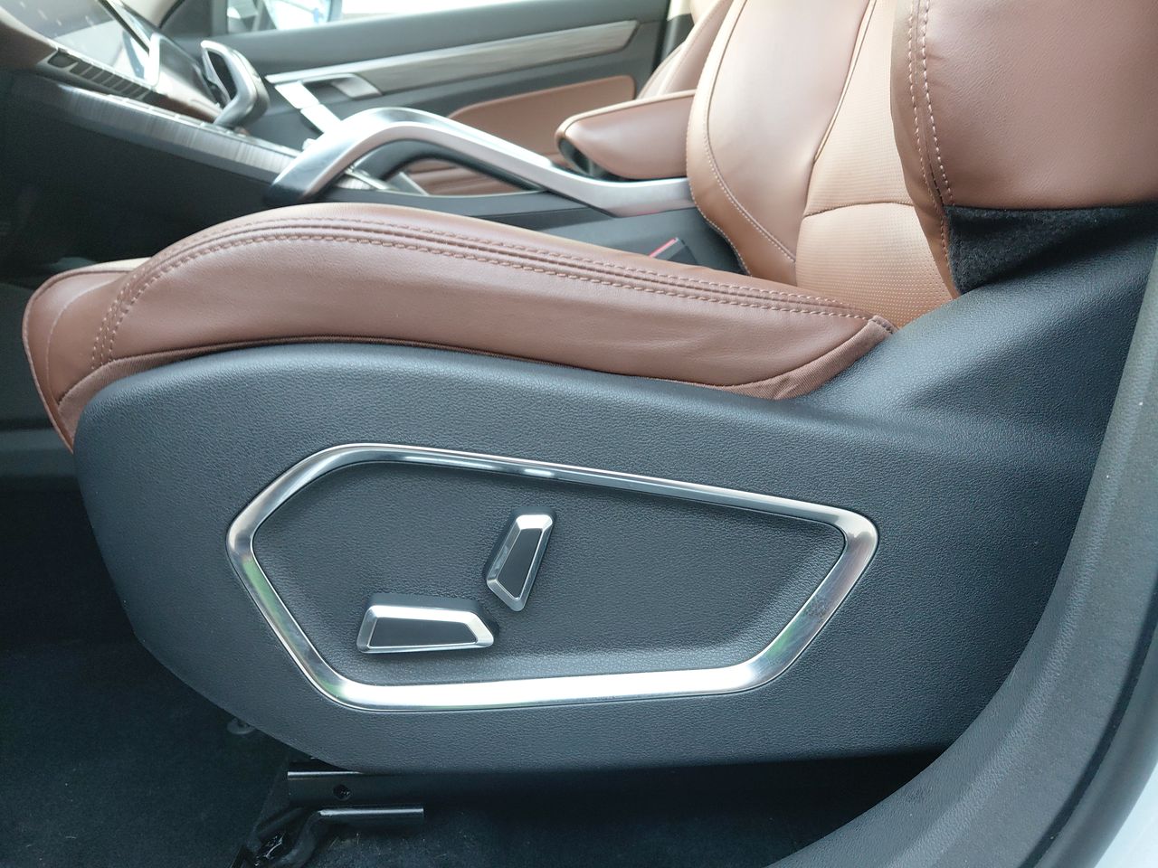 GEELY - 20