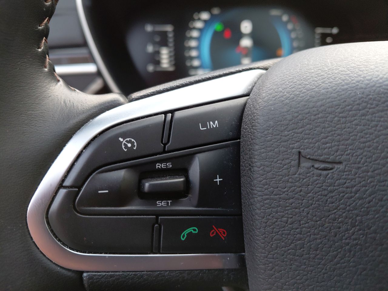 GEELY - 23