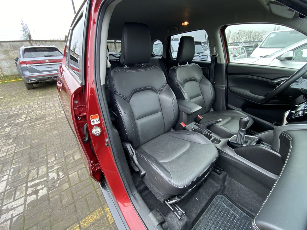 Suzuki Grand Vitara — foto 27 de 28