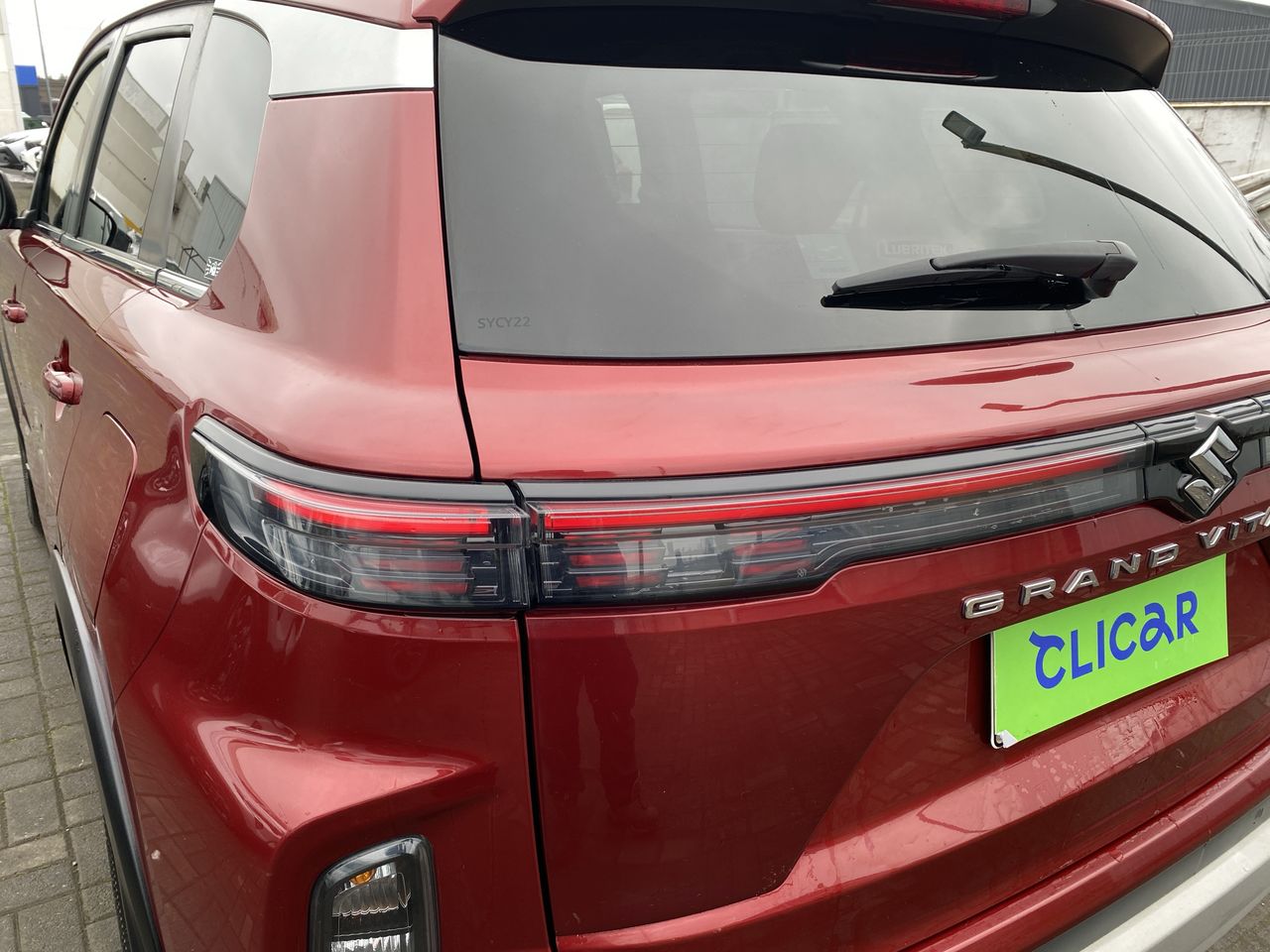 Suzuki Grand Vitara — foto 14 de 28