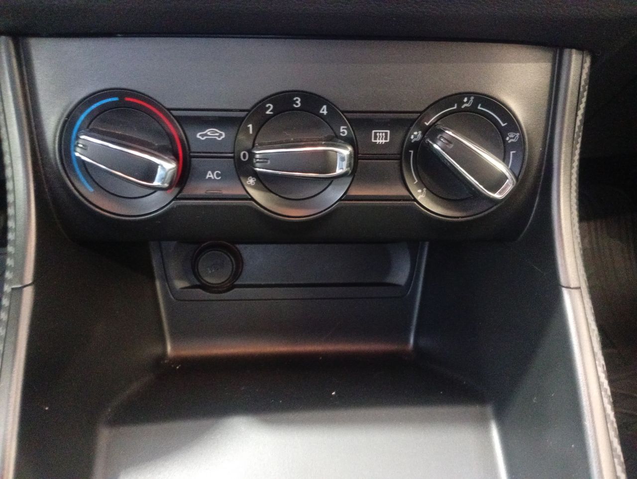 Peugeot 3008 — foto 28 de 32
