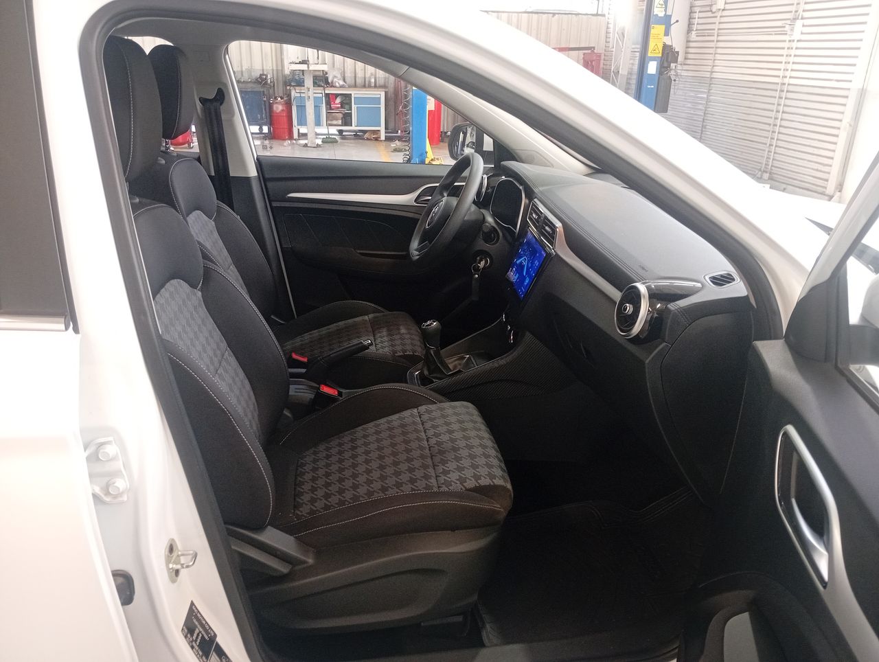 Peugeot 3008 — foto 31 de 32