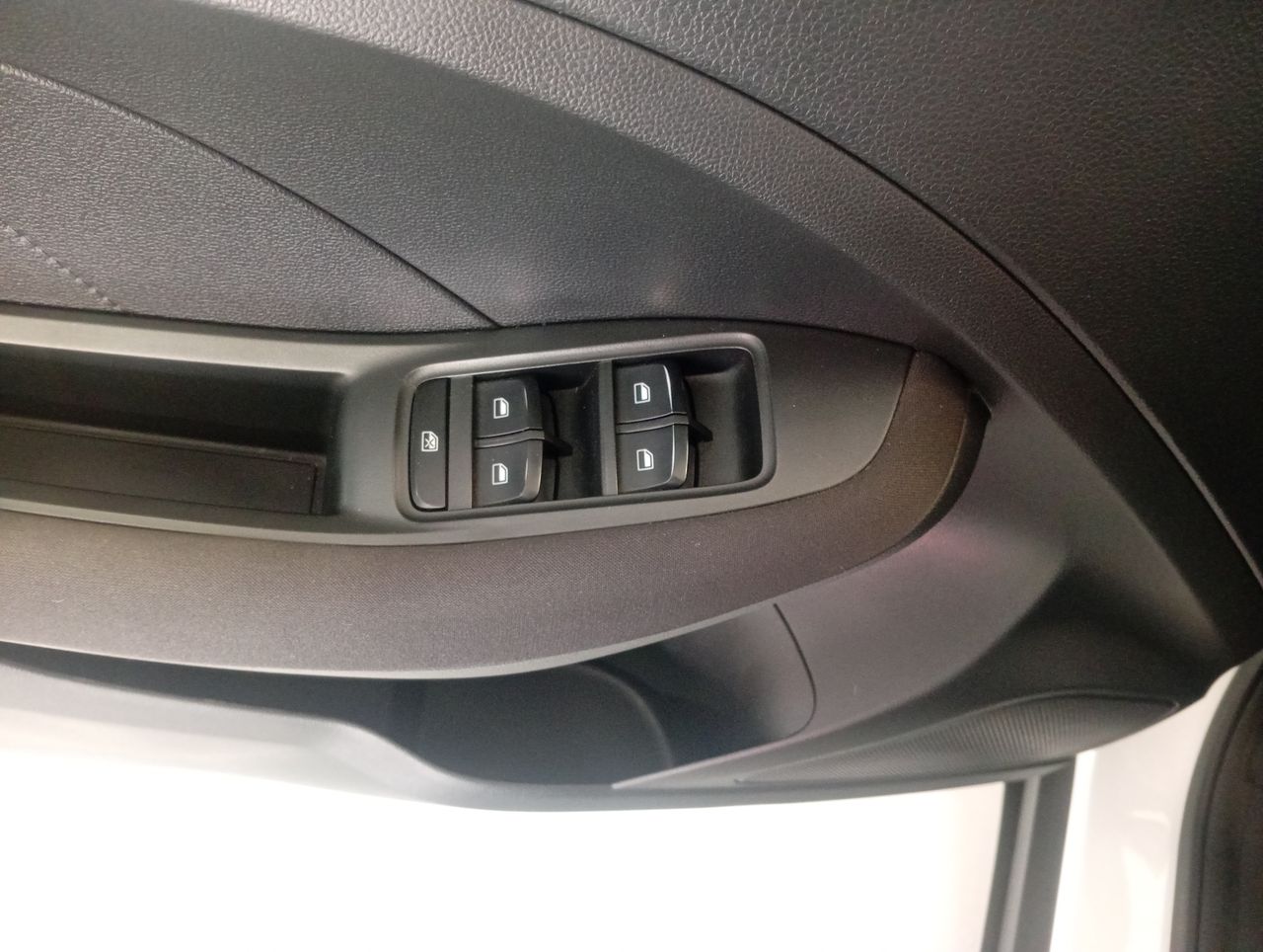 Peugeot 3008 — foto 21 de 32