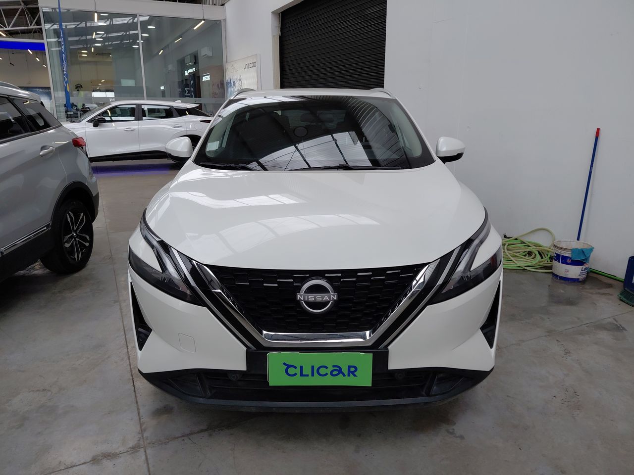 NISSAN - 2