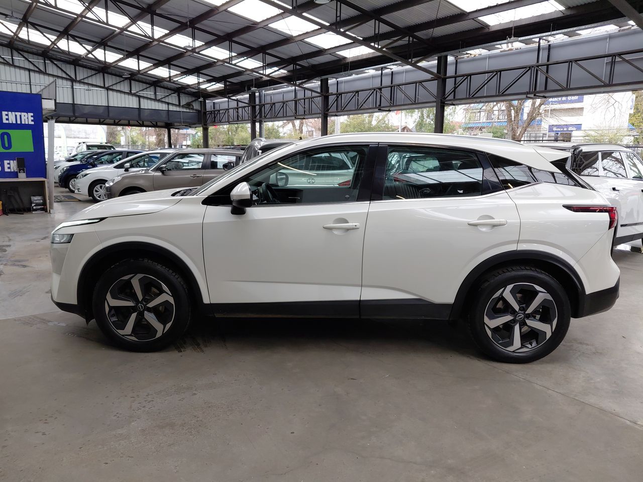 NISSAN - 4