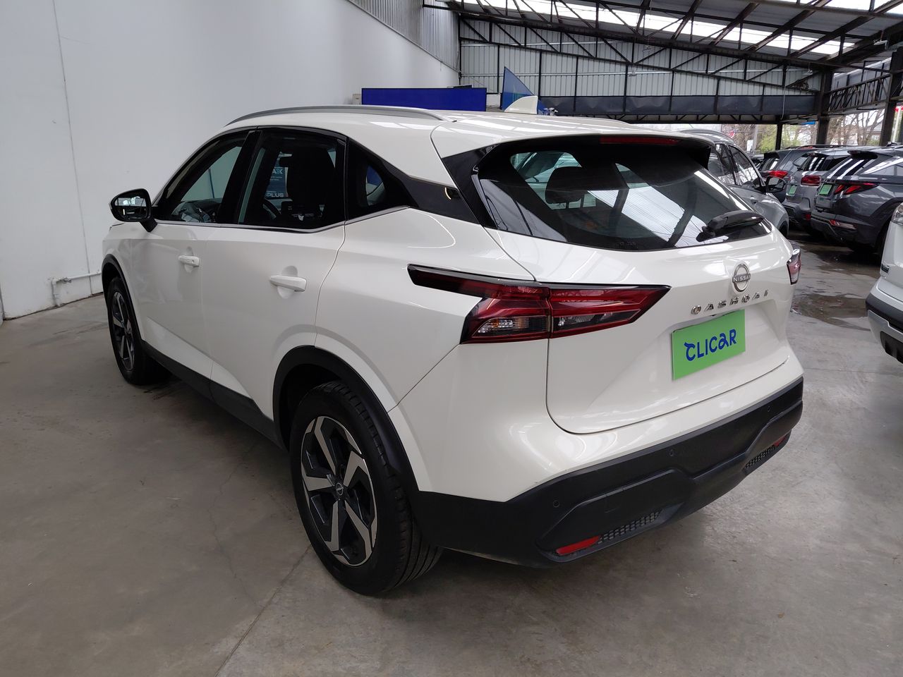 NISSAN - 5